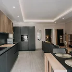 Urban Gem - Stylish In Msida-gzira * ムサイダ