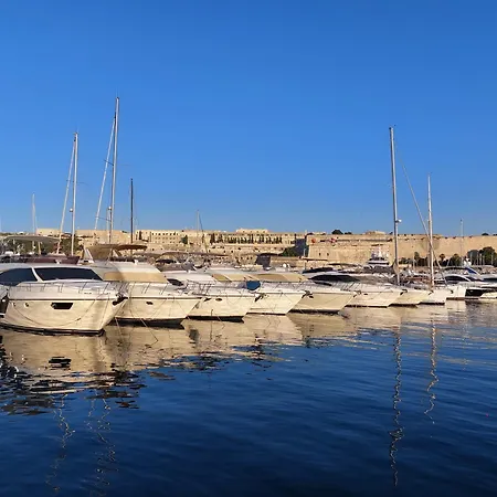 Urban Gem - Stylish In Msida-gzira Appartement Msida