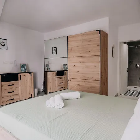 Urban Gem - Stylish In Msida-gzira